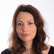 ejona-kurti